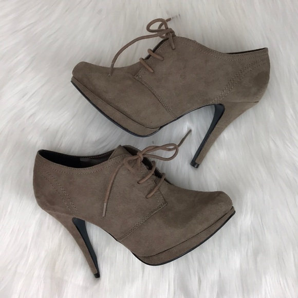 XAppeal Tan bootie size 6 - Picture 3 of 7